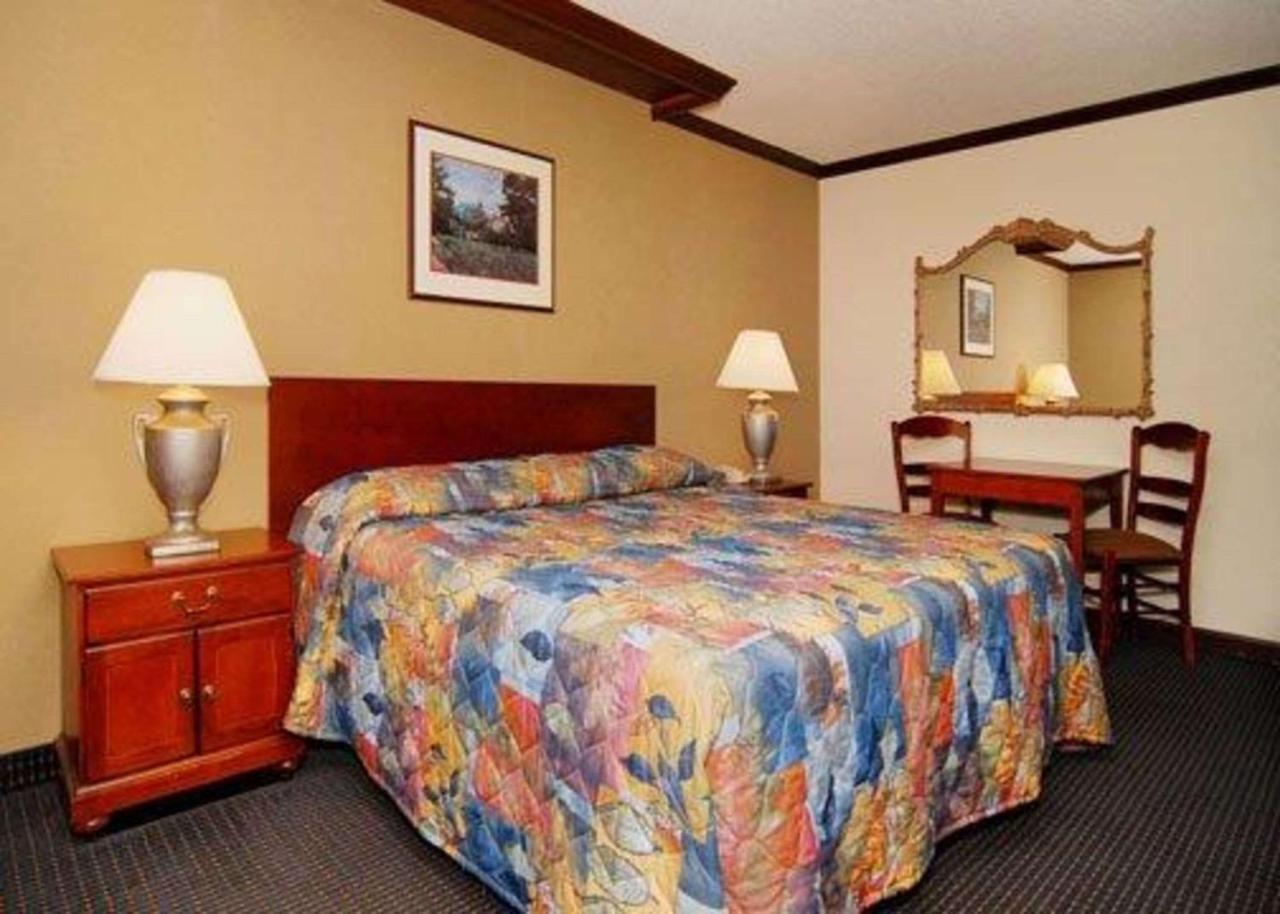 Rodeway Inn And Suites Boulder Broker Exterior foto