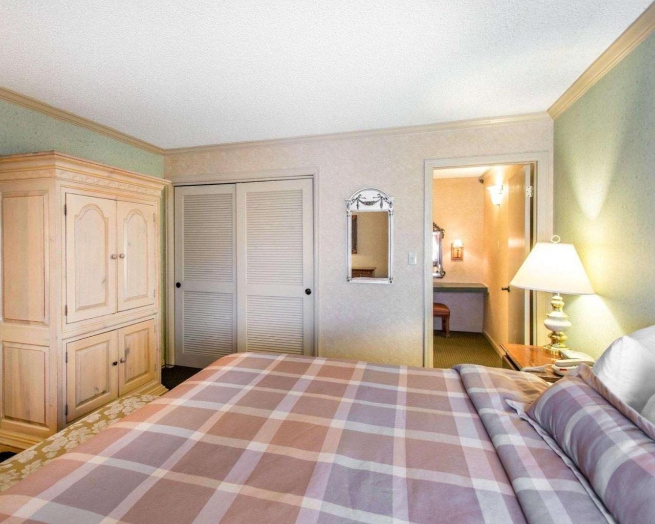 Rodeway Inn And Suites Boulder Broker Exterior foto